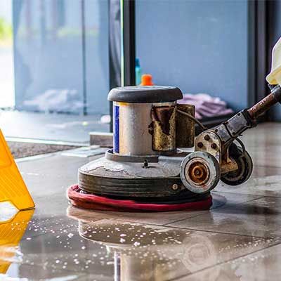 العناية بالرخام والجرانيت والبلاط لإعادة اللمعان